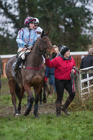 Race 8 - Young Horse Maiden  (32 of 85).jpg