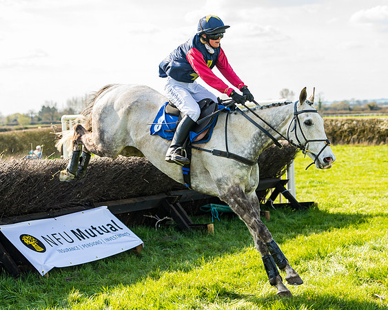 Race 4 - The Warehouse Reit Mixed Open Race  (82 of 124)