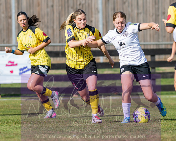 Royston Town 3 v 2 Chesham United (101 of 496)