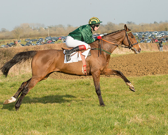 Race 5 - Pegasus Club Members Race (40 of 101).jpg