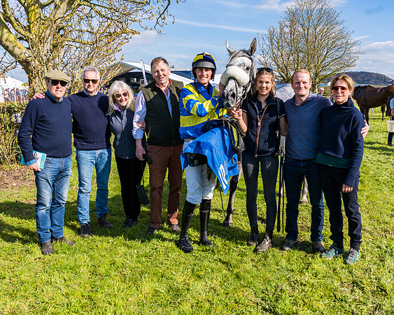Race 4 - The Warehouse Reit Mixed Open Race  (100 of 124)
