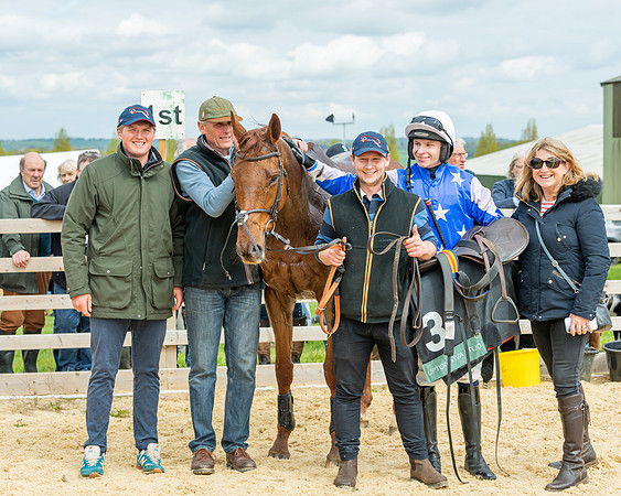 Race 2 - ROR and veteran Horse Conditions race (68 of 77)