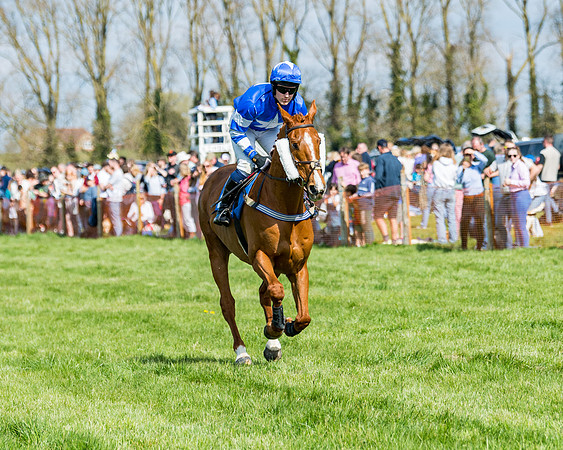 Race 3 -The Richardsons Accountants Conditions Race for Novice Riders  (46 of 154)