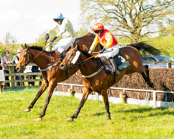 Race 5 - Novice and Veteran Riders (68 of 91)