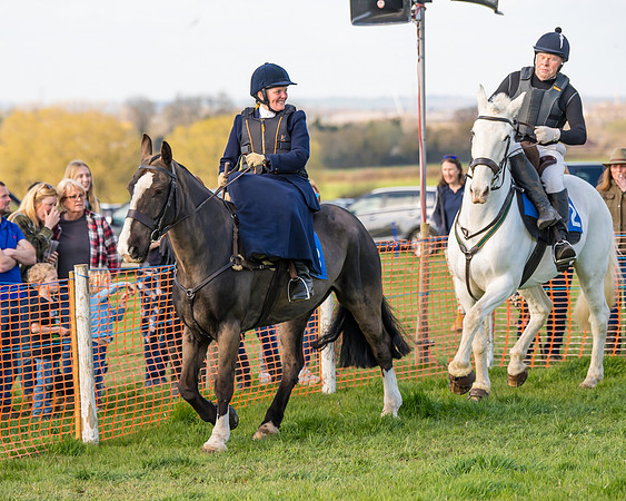 Side Saddle dash  (18 of 170)