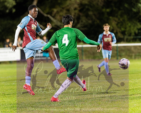 Holmer Green 3 [7]v 3[6] Chesham United (98 of 490)
