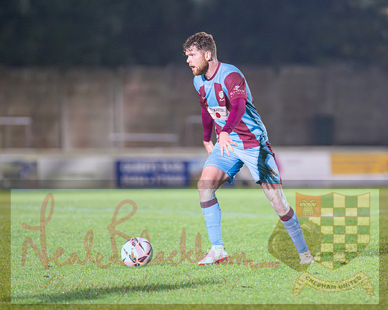 Chesham Utd 3 v 1 Chippenham Town (240 of 416)