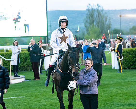Race 7 - Gloucester Hussars Open  (123 of 154)
