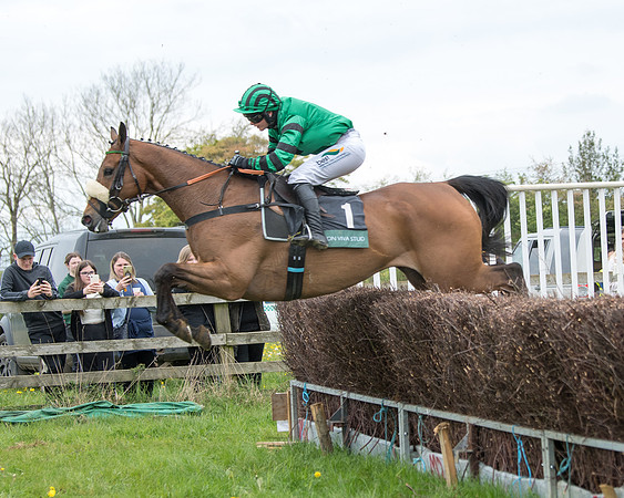 Race 3 - Warwickshire Hunt Members (21 of 65)