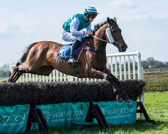 Race 3 -The Richardsons Accountants Conditions Race for Novice Riders  (60 of 154)