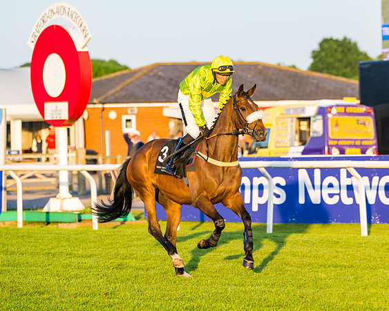 Race 7 - ITM NH Flat Race (45 of 197)