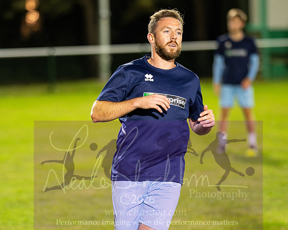 Holmer Green 3 [7]v 3[6] Chesham United (46 of 490)