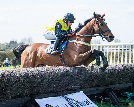 Race 3 -The Richardsons Accountants Conditions Race for Novice Riders  (104 of 154)