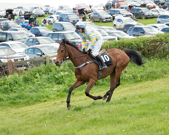 Race 5 - Novice and Veteran Riders (10 of 91)