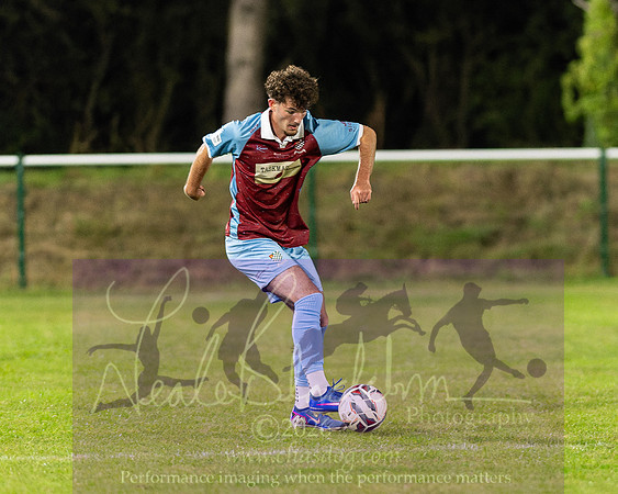 Holmer Green 3 [7]v 3[6] Chesham United (110 of 490)