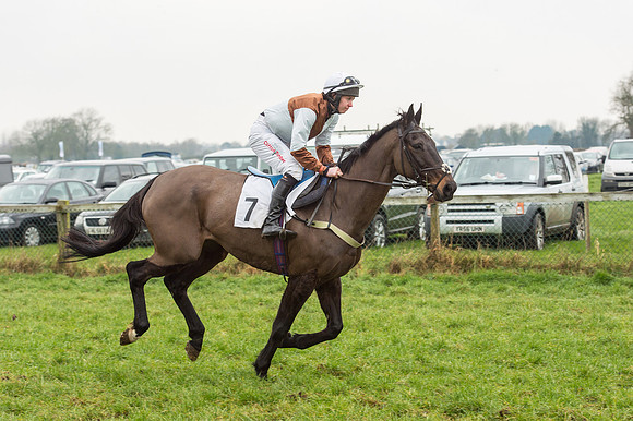 Race 4 - Ladies Open Race (3 of 96).jpg