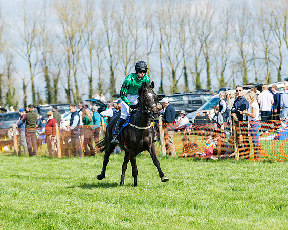 Race 3 -The Richardsons Accountants Conditions Race for Novice Riders  (31 of 154)