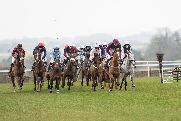 Race 3 - Novice Riders Race (65 of 150).jpg
