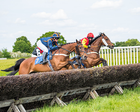Race 1 - The Little Red owner Trainer conditions (186 of 345)