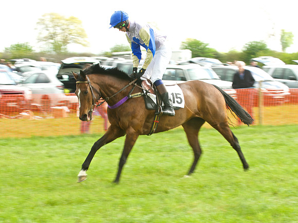 Kimblewick at Kimble Restricted Race