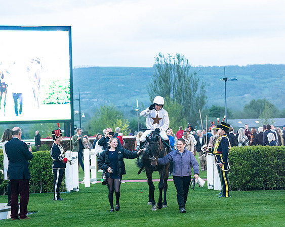Race 7 - Gloucester Hussars Open  (113 of 154)