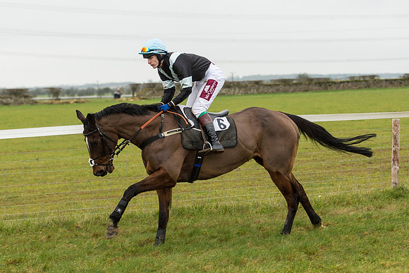 Race 3 - Novice Riders Race (22 of 150).jpg