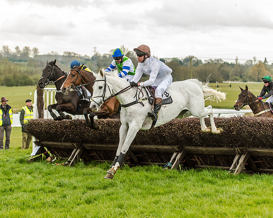 Race 6 - Intermediate Race (46 of 143).jpg