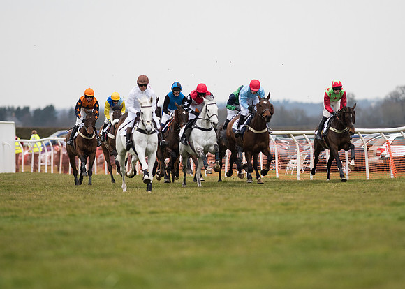 Race 6 - Confined Hunts-33