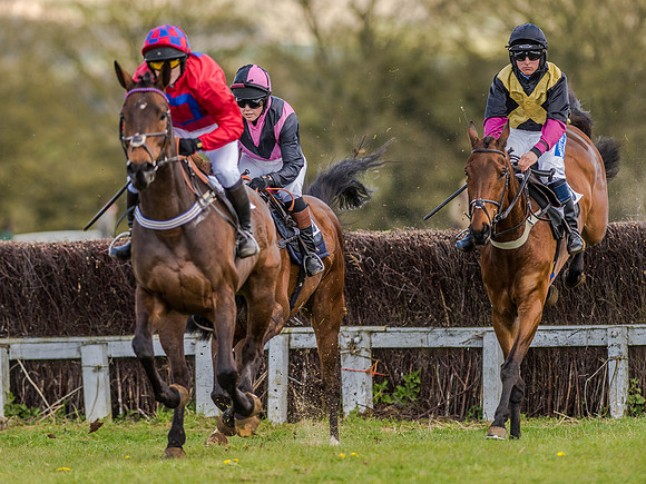Race 3 - PPORA Club Members Novice Riders (34 of 75).jpg