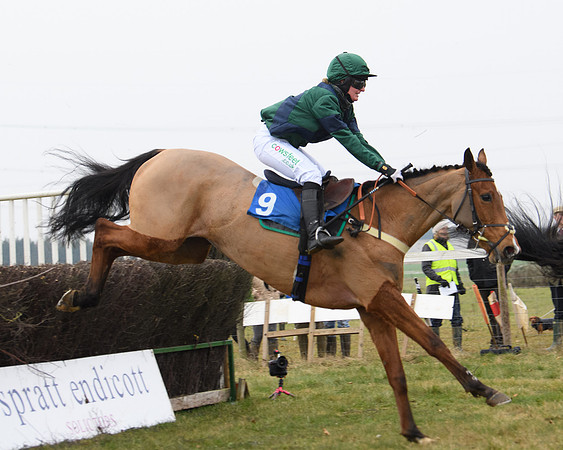 Race 3 - Novice Riders Race (126 of 180)