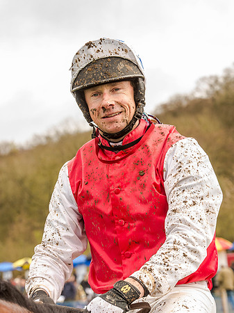 Race 1 - Confined Hunts (111 of 118).jpg