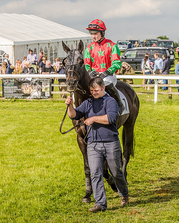 Race 5 - Division 2 - Restricted Race (9 of 105).jpg