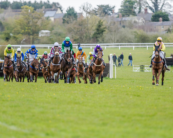 Race 2 - Open Maiden  (105 of 170).jpg