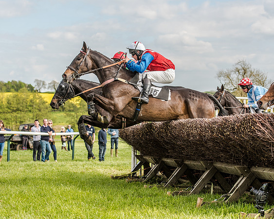 Race 5 - Division 2 - Restricted Race (45 of 105).jpg