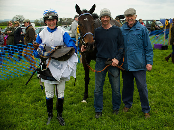 Race 4 - Nov-vets 47