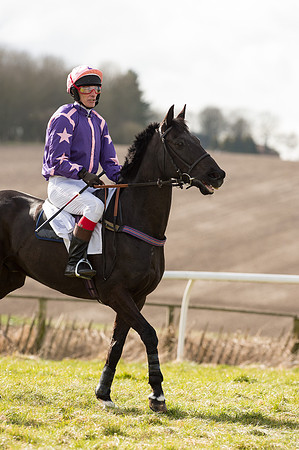 Race 4 - Novice and Veteran Riders race (32 of 46).jpg
