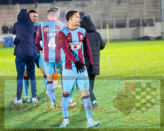 Chesham 2 Hampton and Richmond Borough 1 (370 of 401)