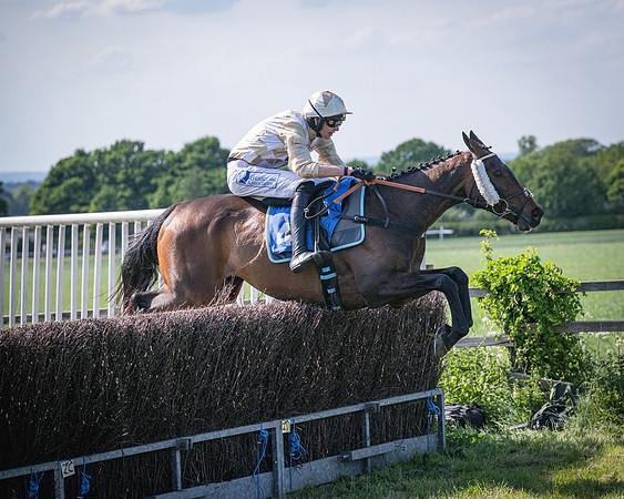 Race 4 Empire De Maulde - Seb Mead winners of The Perry’s of Aylesbury Jaecoo Men’s Open Race (139 of 190)