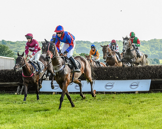 Race 7 - Div 1 - Open Maiden (37 of 94).jpg