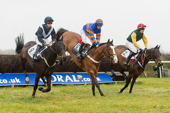 Race 1 - Confined Hunts (46 of 101).jpg