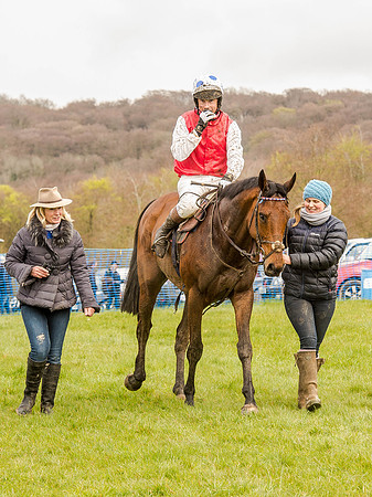 Race 1 - Confined Hunts (108 of 118).jpg