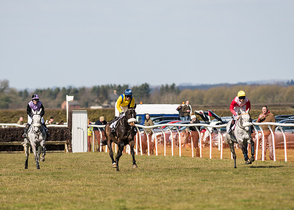 Race 1 - Oakley Hunt Members-9