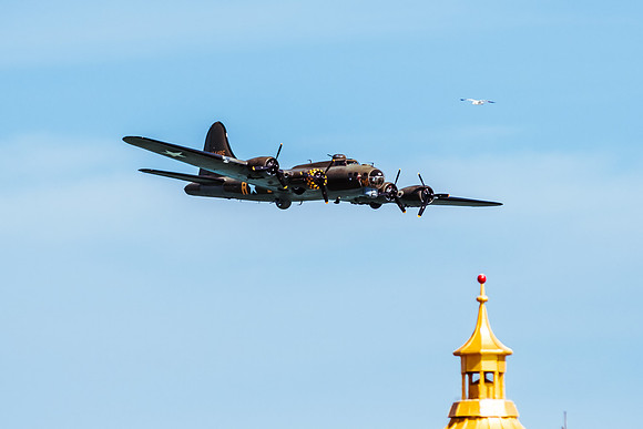 Boeing B-17 Sally B - Memphis Bell (1 of 10)