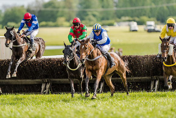 Race 5 - Division 2 - Restricted Race (66 of 105).jpg