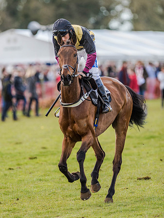 Race 3 - PPORA Club Members Novice Riders (25 of 75).jpg