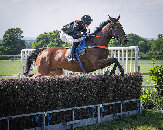 Race 4 Empire De Maulde - Seb Mead winners of The Perry’s of Aylesbury Jaecoo Men’s Open Race (125 of 190)