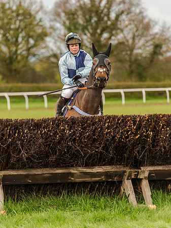Race 1 - Confined Hunts (40 of 118).jpg