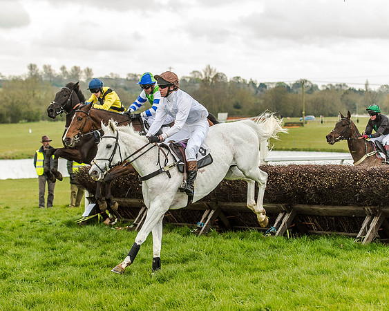 Race 6 - Intermediate Race (47 of 143).jpg