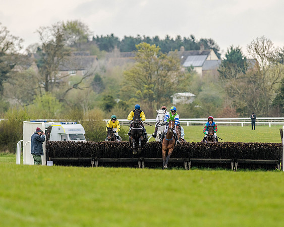 Race 6 - Intermediate Race (64 of 143).jpg