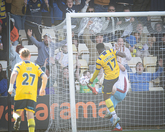 Torquay Utd 1 v 2 Chesham Utrd (102 of 462)